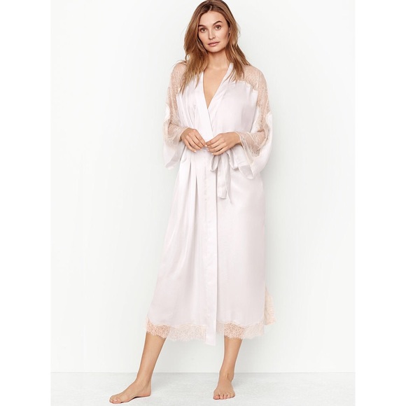 Victoria's Secret Embroidered Lace Peignoir Robe M/L - Picture 4 of 8